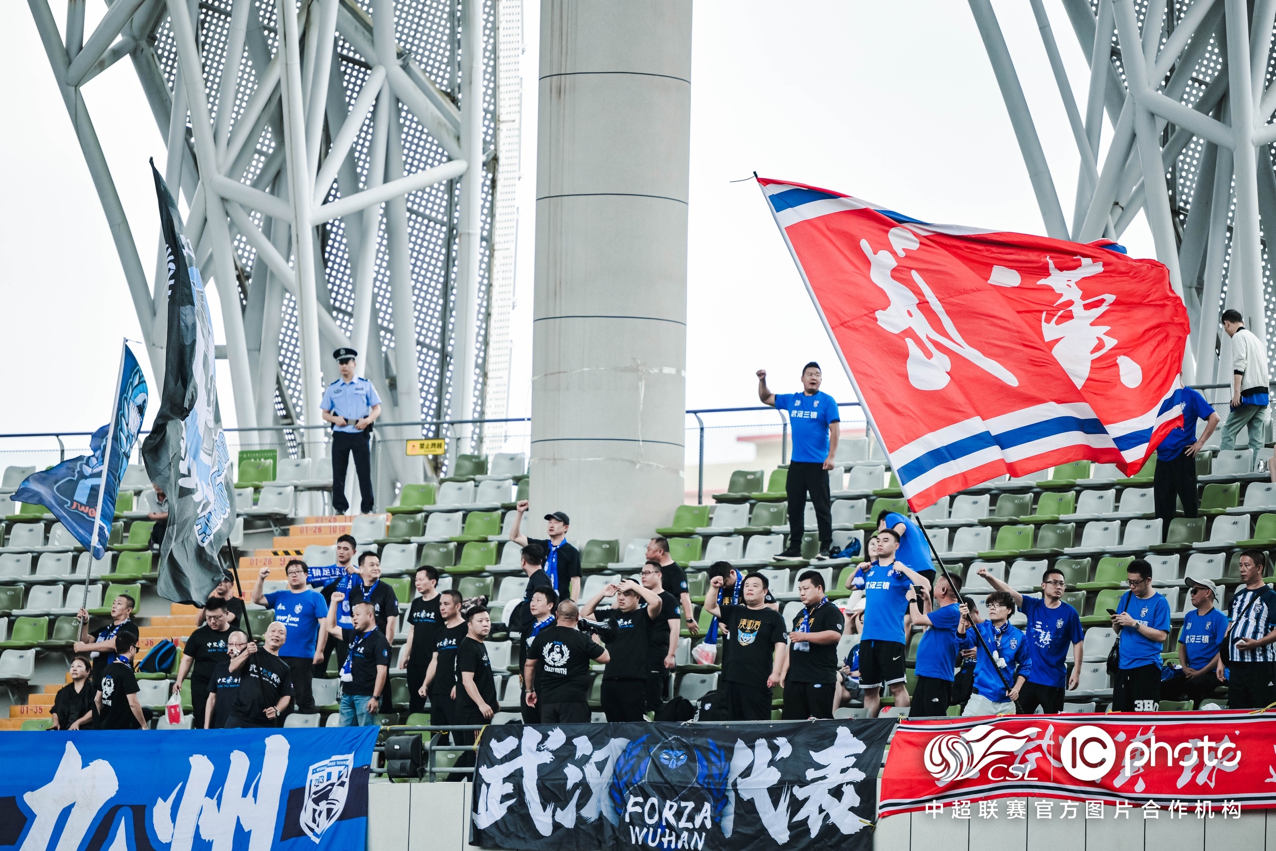 kaiyun-包含心潮澎湃的比赛经历，球队最终获得大胜利的词条